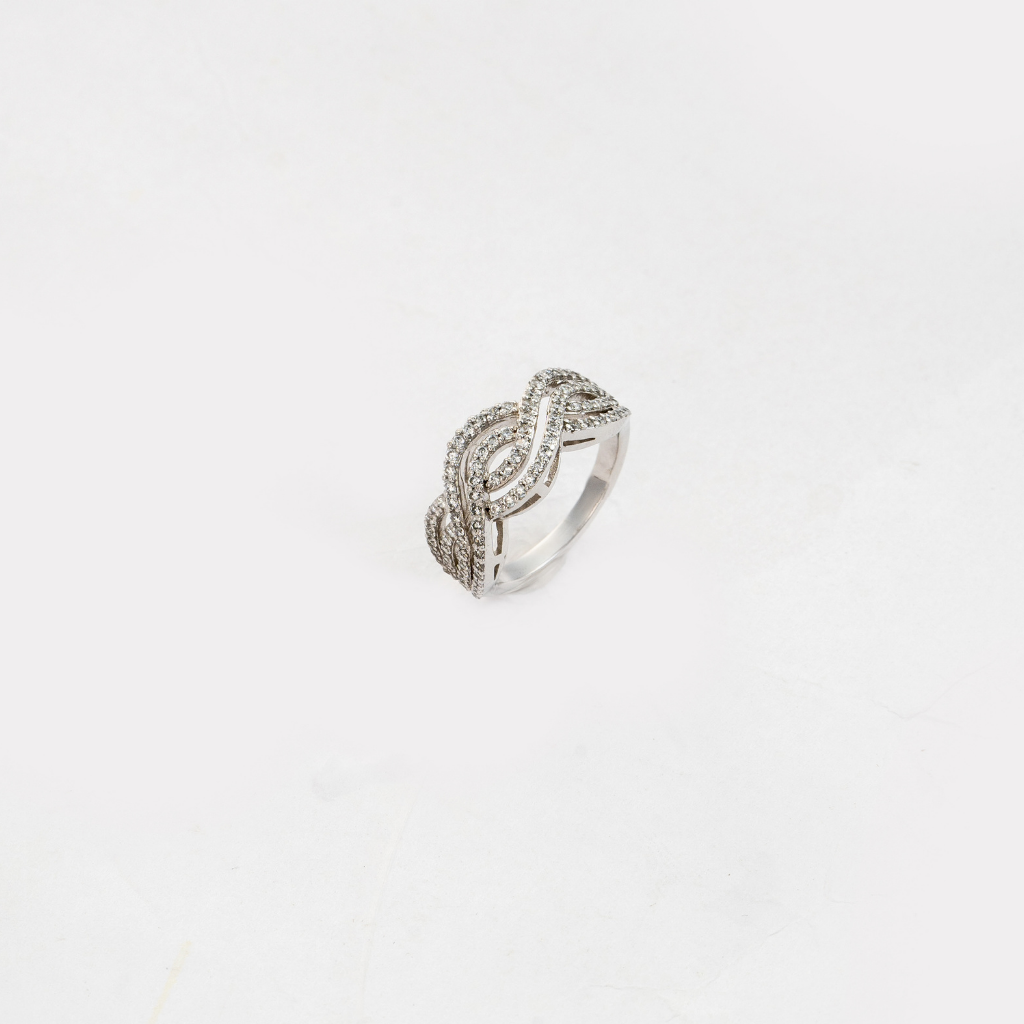 Infinity Twirl Pavé Ring
