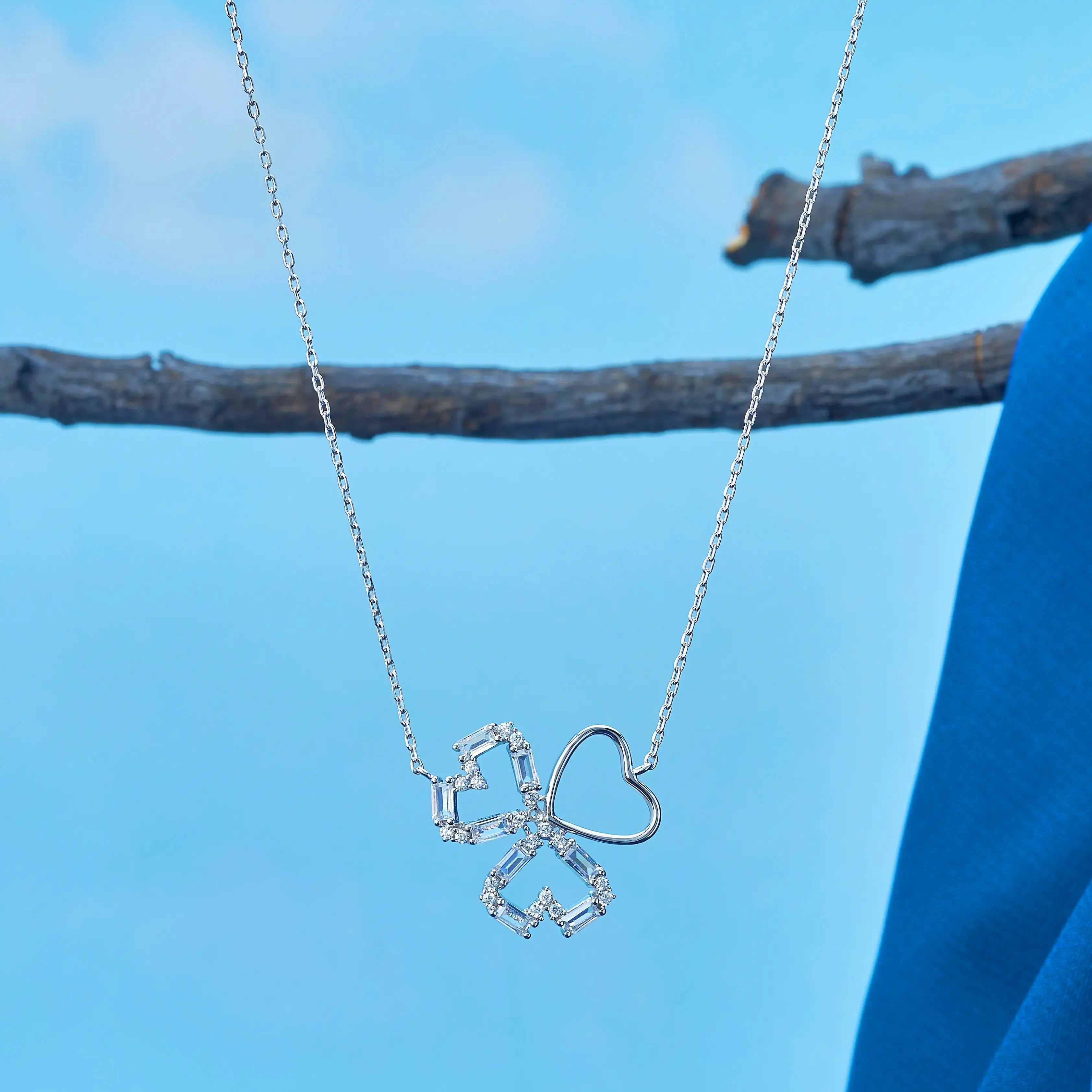 Dainty Floral Silver Necklace