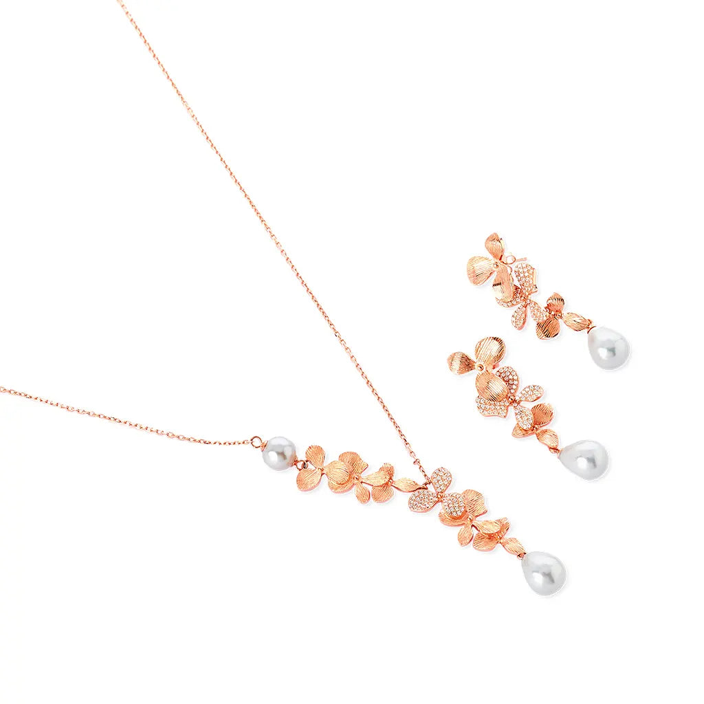 Floral Motif with Pearl Necklace Set